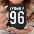 Awesome At 96 面白い96歳の誕生日のお祝いに 長袖tシャツ コーヒーマグ 面白い贈り物