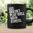 レオは他の人とうまく遊ばない 面白い皮肉 長袖tシャツ コーヒーマグ ギフトのアイデア