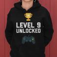 9歳 誕生日シャツ 男の子 女の子 ギフト 9歳 レベルアップ ゲーマー レディースパーカー