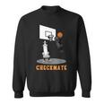 Checkmate Pawn Defeat King In Basketball チェスtシャツ スウェットシャツ