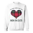 I'm Only Here For The In Kilts タータンチェック ハート スウェットシャツ
