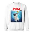 ニューヨーク港でゴム製のアヒルのおもちゃで遊ぶかわいいパグ犬 長袖tシャツ スウェットシャツ