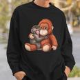 赤ちゃん用 マカク 抱きしめる ぬいぐるみ かわいい オランウータン モンキー パンチ ギフト 長袖tシャツ スウェットシャツ 彼への贈り物
