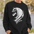 長い馬のたてがみを持つ美しい馬 スウェットシャツ 彼への贈り物