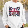 ユニオンジャックバンダナをかぶったブリティッシュブルドッグ、かわいい英国国旗。 スウェットシャツ 彼への贈り物