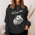 Hug Me ジャンガリアンハムスター アートデザイン 可愛い おしゃれ 動物 齧歯類 スウェットシャツ 彼女への贈り物