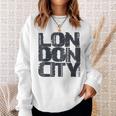 I Love London、クールでレトロなロンドンのファッショングラフィックデザイン。 スウェットシャツ 彼女への贈り物