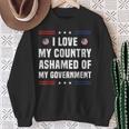 I Love My Country Ashamed Of My Government Usa 愛国的 スウェットシャツ 年配の女性への贈り物