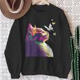 蝶と美しいカラフルな猫、パープル スウェットシャツ 年配の女性への贈り物