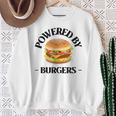 Powered By Burgers ファーストフード愛好家 面白いビーフバーガー スウェットシャツ 年配の女性への贈り物