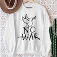 不戦の鳩 世界平和の象徴 ホープ・ハーモニー・フェスティバル No War Dove Of Wolrd Peace 長袖tシャツ スウェットシャツ 年配の女性への贈り物