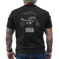 70 歳の誕生日男性オートバイ バイクに乗る人 1956 メンズTシャツ バックプリント