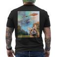 Ufo付き猫セルフィー メンズTシャツ バックプリント