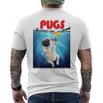 ニューヨーク港でゴム製のアヒルのおもちゃで遊ぶかわいいパグ犬 長袖tシャツ メンズTシャツ バックプリント
