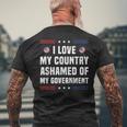 I Love My Country Ashamed Of My Government Usa 愛国的 メンズTシャツ バックプリント 高齢者への贈り物