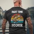 Part Time Hooker Fishing Hobbyist メンズTシャツ バックプリント 高齢者への贈り物