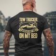 Tow Truck Driver Wrecker I Always Get You On My Bed メンズTシャツ バックプリント 高齢者への贈り物