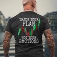 Trade Your Plan Not Your Emotions トレーディング投資家トレーダー株式証券取引所 メンズTシャツ バックプリント 高齢者への贈り物