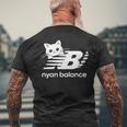 「Nyan Balance」ニャンバランス グラフィック かわいい ねこ メンズTシャツ バックプリント 高齢者への贈り物