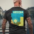 アリゾナ州の地図、モダンな抽象的なアリゾナ砂漠、サボテン メンズTシャツ バックプリント 高齢者への贈り物