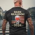 ダークブランドン・バイデン 2024 レトロフラッグ Usa ファニー ジョー・バイデン メンズTシャツ バックプリント 高齢者への贈り物