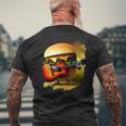ハンバーガー 演奏 ギター ギタリスト ファニー ファーストフード ハンバーガー メンズTシャツ バックプリント 高齢者への贈り物
