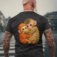 ベビーモンキーパンチ 面白い猿のぬいぐるみミーム メンズTシャツ バックプリント 高齢者への贈り物