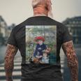 ルノワール二人の姉妹（テラス） メンズTシャツ バックプリント 高齢者への贈り物