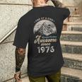 1976年以来の素晴らしい山 50歳の誕生日 メンズTシャツ バックプリント 彼への贈り物