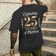 2001 年から 2026 年までのカップルの結婚 25 周年を祝う メンズTシャツ バックプリント 彼への贈り物