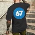 67 歳の誕生日番号 67 バルーン 67 歳の誕生日 メンズTシャツ バックプリント 彼への贈り物
