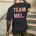 Team Mel 名前 メンズTシャツ バックプリント 彼への贈り物