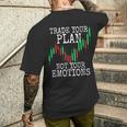 Trade Your Plan Not Your Emotions トレーディング投資家トレーダー株式証券取引所 メンズTシャツ バックプリント 彼への贈り物