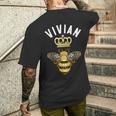 Vivian 名前ivian 誕生日 ギフト 女王 王冠 蜂 ヴィヴィアン メンズTシャツ バックプリント 彼への贈り物