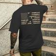 ビッグフットガンオーナー アメリカ国旗 ミリタリー サスカッチ Ar15 長袖tシャツ メンズTシャツ バックプリント 彼への贈り物