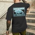 マナティーに気を取られる かわいいマナティー 面白い 海の動物 メンズTシャツ バックプリント 彼への贈り物