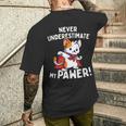 猫に言わせると、Don't Underestimate My Pawer Pun Cat（私の肉球を甘く見ないで）。 メンズTシャツ バックプリント 彼への贈り物