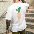 ニンジン コスチューム 野菜 カーニバル コスチューム ビーガン Carrot Costume メンズTシャツ バックプリント 彼への贈り物
