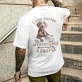 面白いワイマラナー犬私はコーヒーが好き、ワイマラナーと多分。 メンズTシャツ バックプリント 彼への贈り物