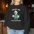 Trust Me I'm A Ducktor メディカルしゃれクワック ダックドクター レディーススウェットシャツ 面白い贈り物