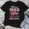 60歳 1966年5月 花柄 60歳 誕生日 男性 女性 レディースTシャツ 面白い贈り物
