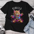 レベッカ 踊る子猫デザイン 女の子 名前 レベッカ レディースTシャツ 面白い贈り物