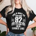 男性、女性、92歳の誕生日への92歳の誕生日プレゼント レディースTシャツ 彼女への贈り物