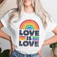 Lgbtq Love Is Love Gay Pride Lgbt Ally Rainbow Flagintage レディースTシャツ 彼女への贈り物