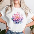 蓮の花 ユリパッド、自然、花、ビューティーアート レディースTシャツ 彼女への贈り物