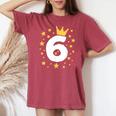 キッズ 誕生日 数字 6歳 男の子 女の子 キング クイーン レディースオーバーサイズコンフォートTシャツ Crimson