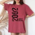 限定 24 歳の誕生日男性版女性 24 歳 2002 ギフト レディースオーバーサイズコンフォートTシャツ Crimson