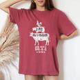 Cow Pig Chicken Bbq Joke 牛と豚と鶏 おかしいバーベキューミートイーター シェフギフト レディースオーバーサイズコンフォートTシャツ Crimson