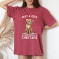 面白いチーターアニマル。チーターが大好きな女の子だけ。 レディースオーバーサイズコンフォートTシャツ Crimson