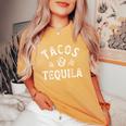 Tacos And Tequila Cinco De Mayo メンズ レディース メキシカン ドリンク レディースオーバーサイズコンフォートTシャツ Mustard
